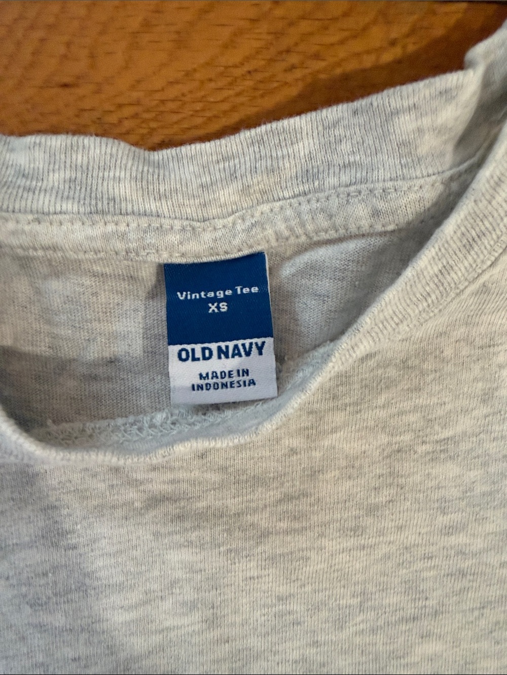 Old Navy Heather Gray Cropped Short-Sleeve Crew Tee - Picture 2 of 8